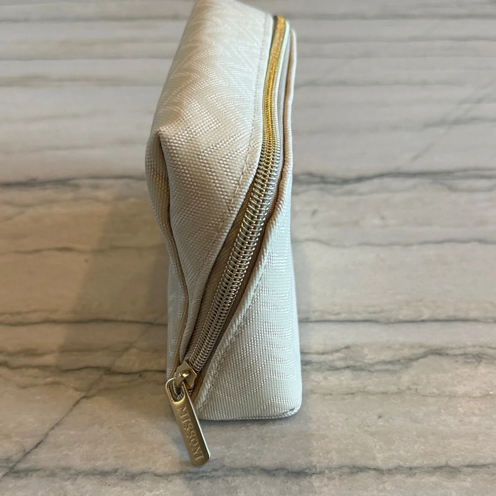 Missoni Cream Chevron Cosmetic Pouch with Gold Logo. Missoni for Delta One